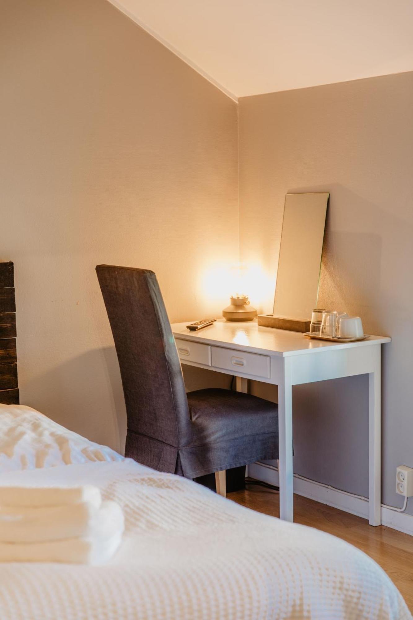 Slottsparken Motel Huskvarna Ngoại thất bức ảnh
