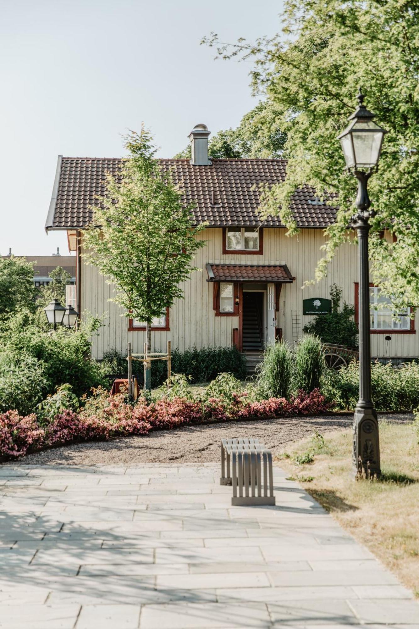 Slottsparken Motel Huskvarna Ngoại thất bức ảnh