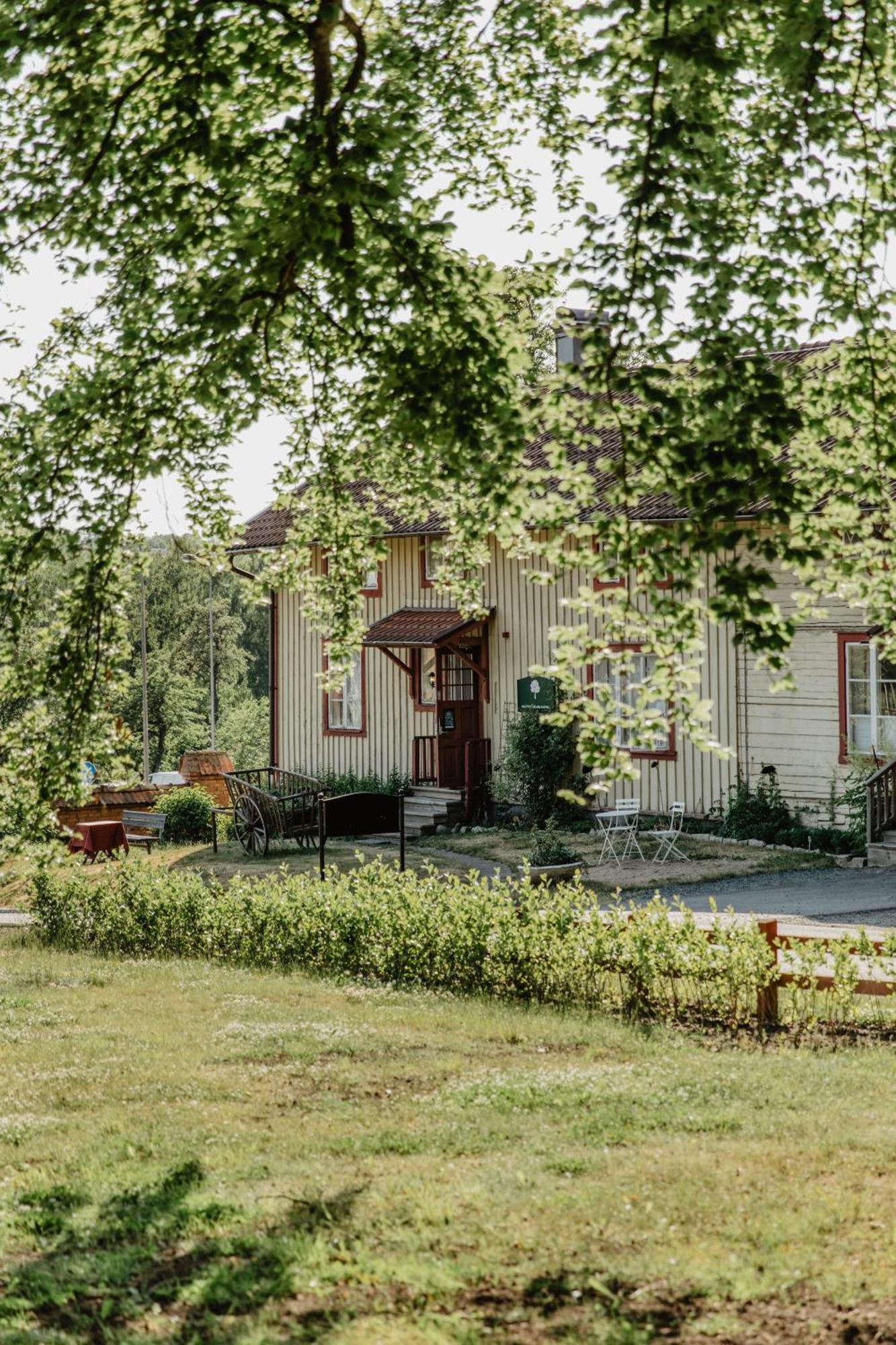 Slottsparken Motel Huskvarna Ngoại thất bức ảnh
